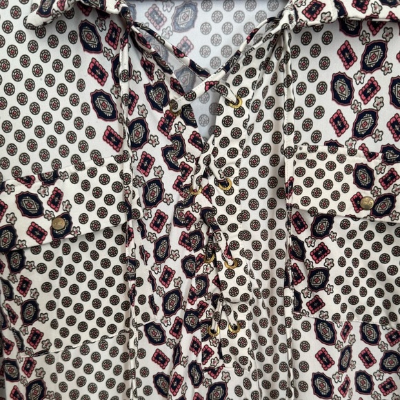 BCBGMaxAzria Boho Paisley Geometric Lace Up Blouse Size Large Dressy Casual Top - Picture 5 of 6